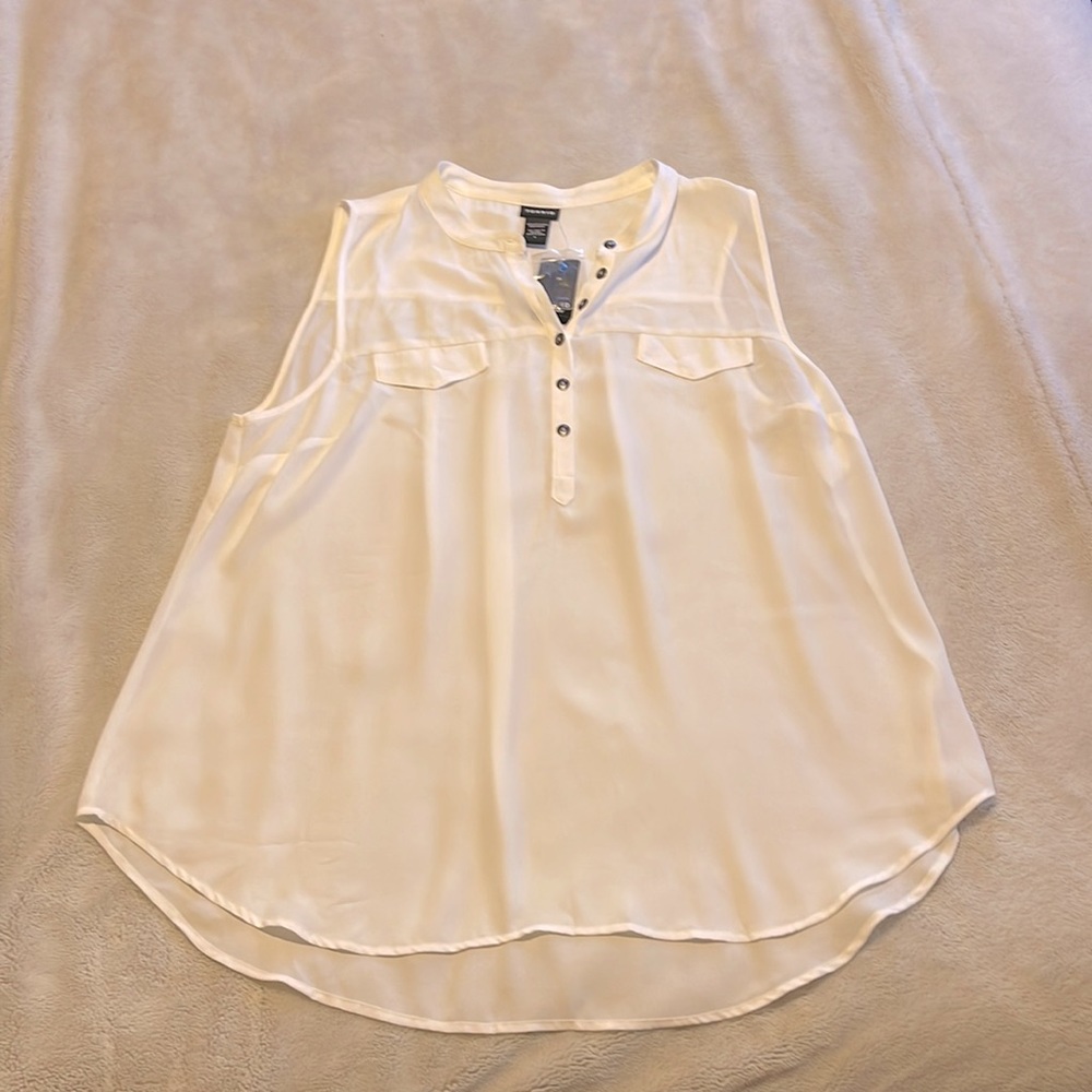 Torrid Cream Colored Sleeveless Blouse